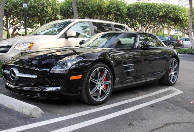 Mercedes-Benz SLS AMG