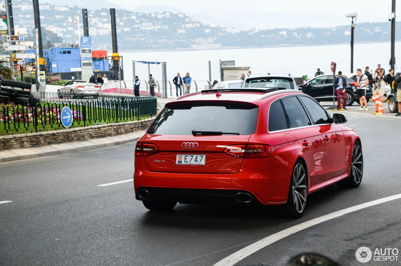 Audi RS4 Avant B8