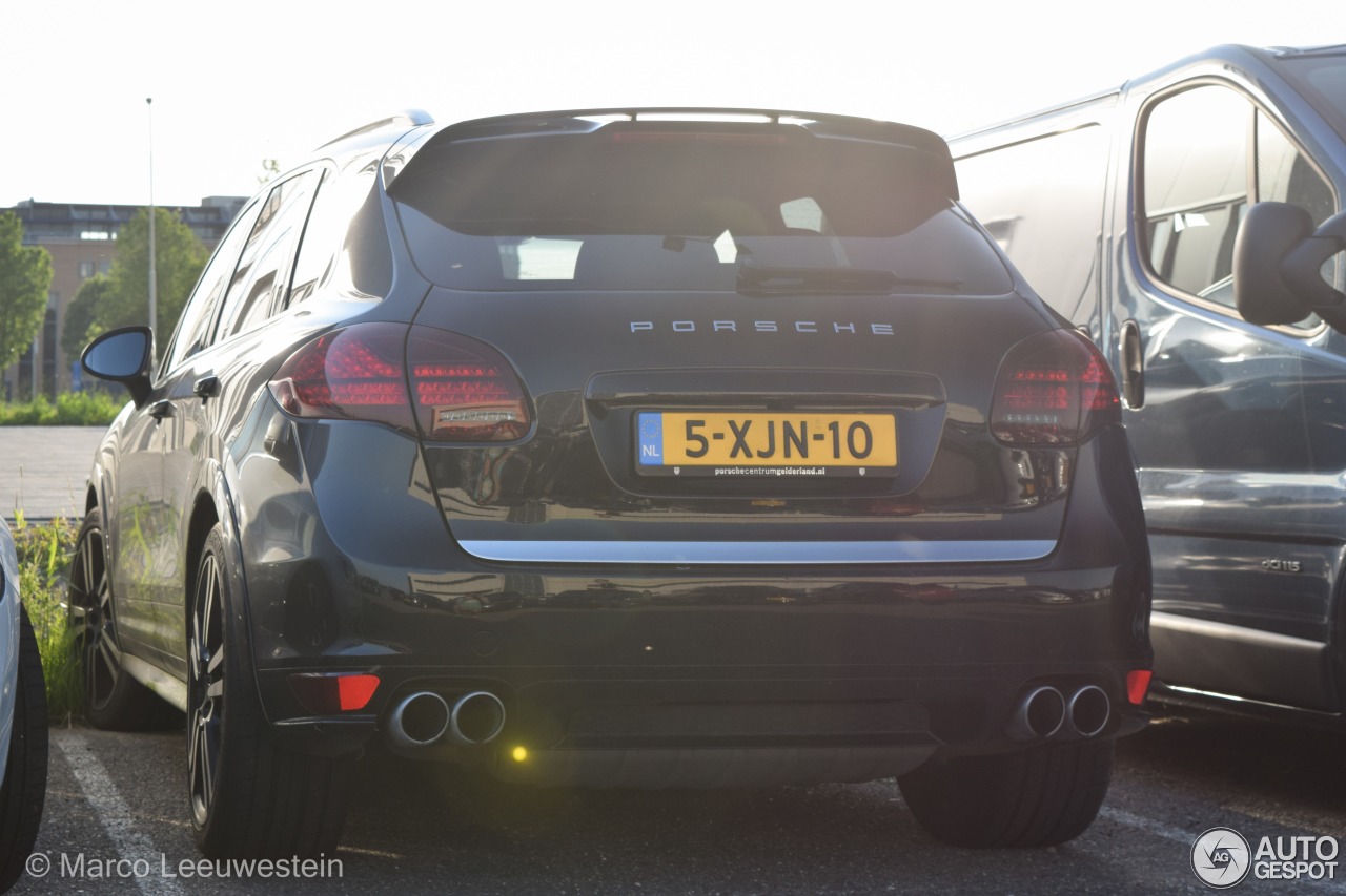 Porsche 958 Cayenne GTS