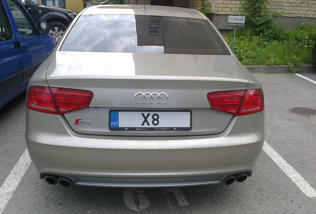 Audi S8 D4