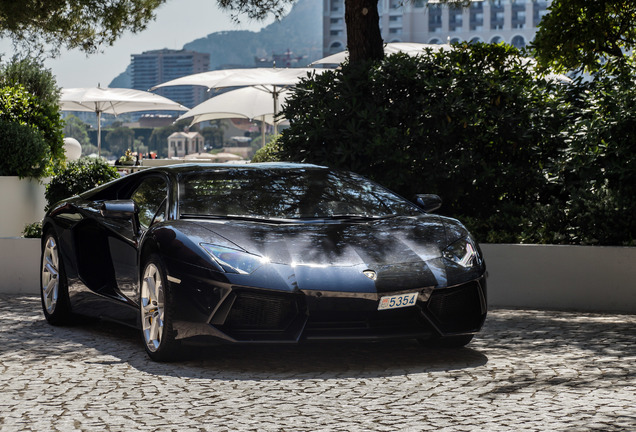 Lamborghini Aventador LP700-4