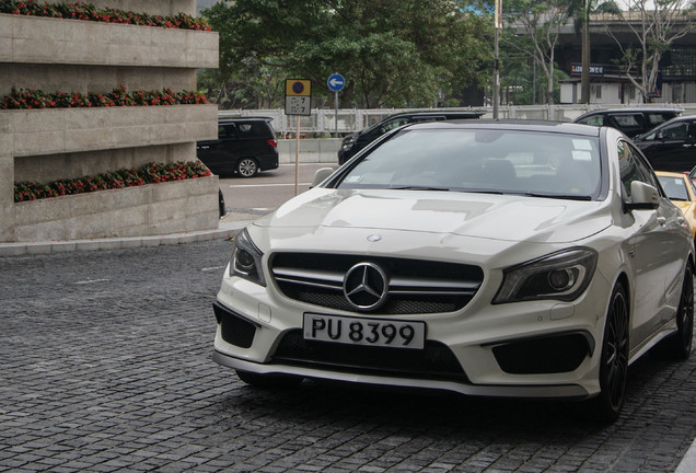 Mercedes-Benz CLA 45 AMG C117