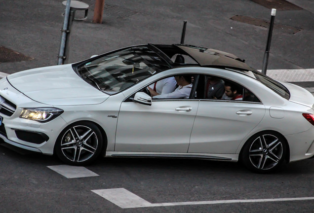 Mercedes-Benz CLA 45 AMG C117