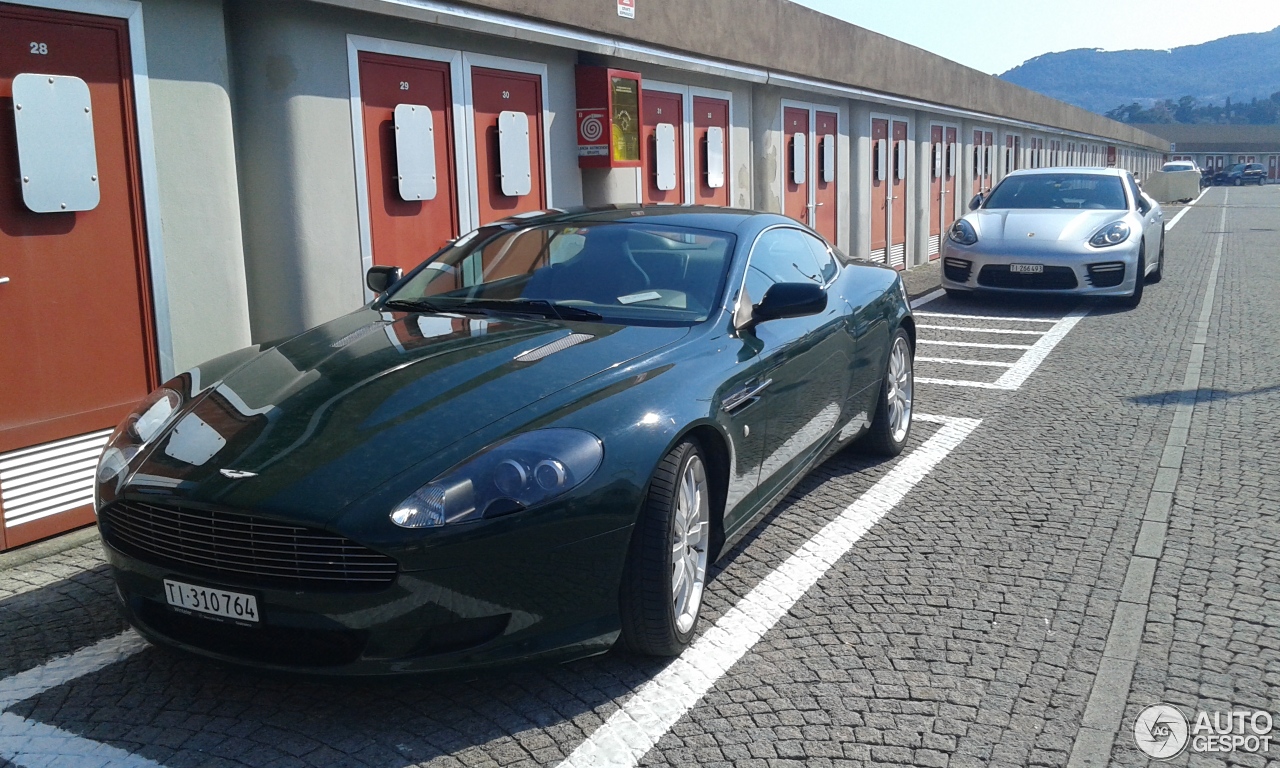 Aston Martin DB9