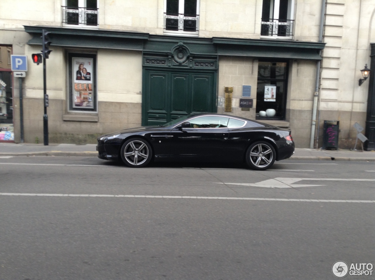 Aston Martin DB9