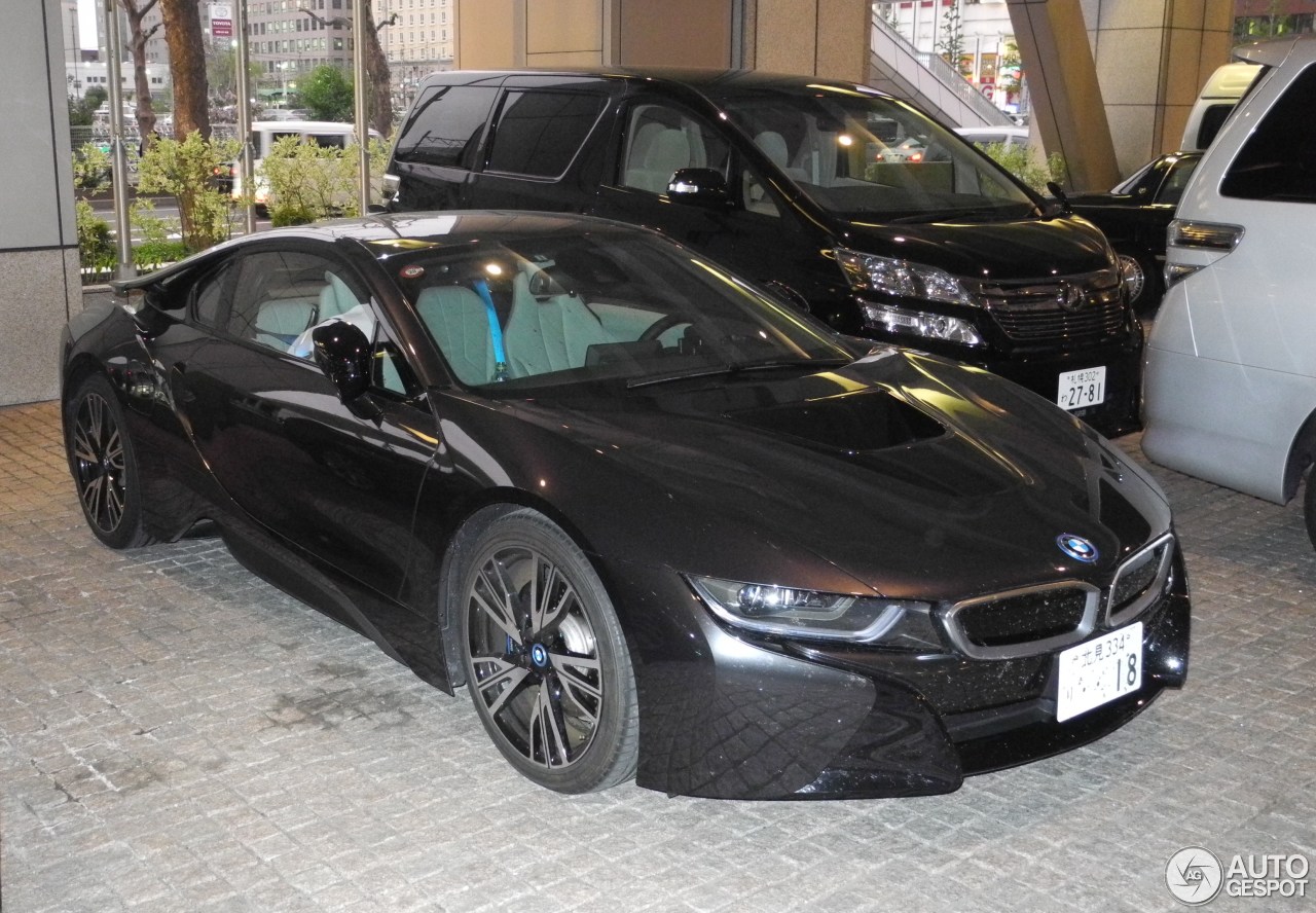 BMW i8