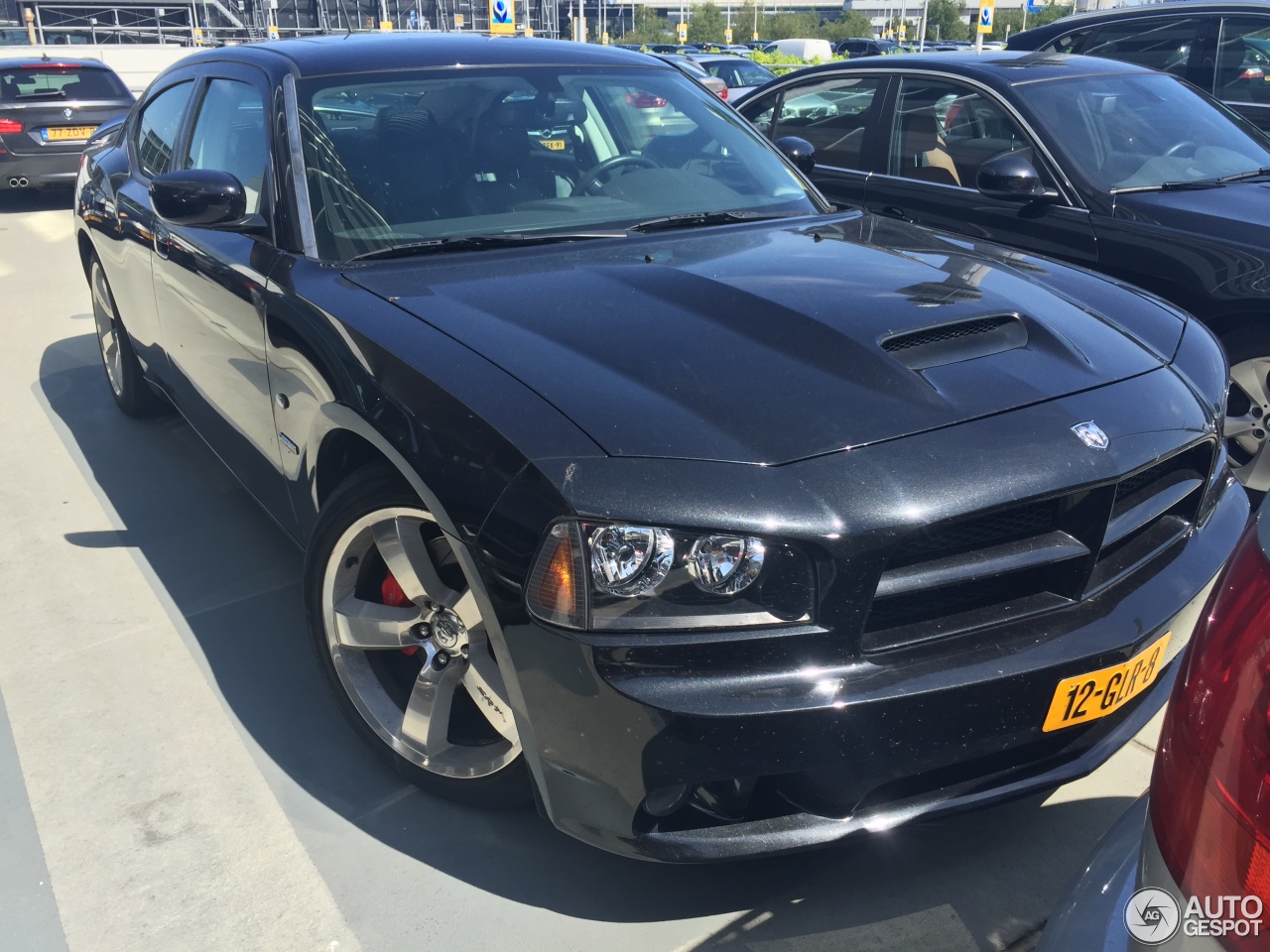 Dodge Charger SRT-8