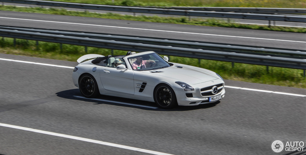 Mercedes-Benz SLS AMG Roadster