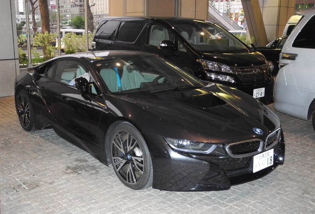 BMW i8