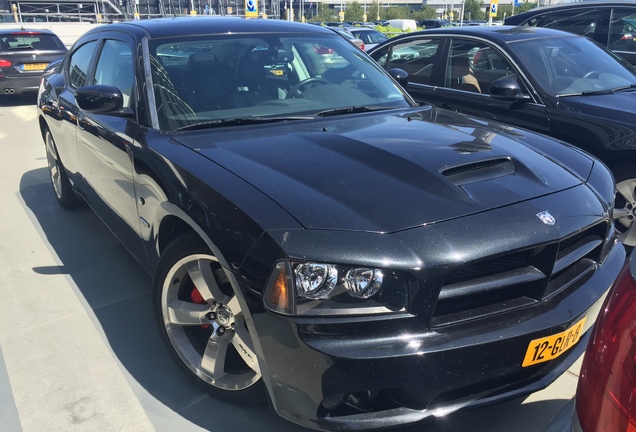 Dodge Charger SRT-8