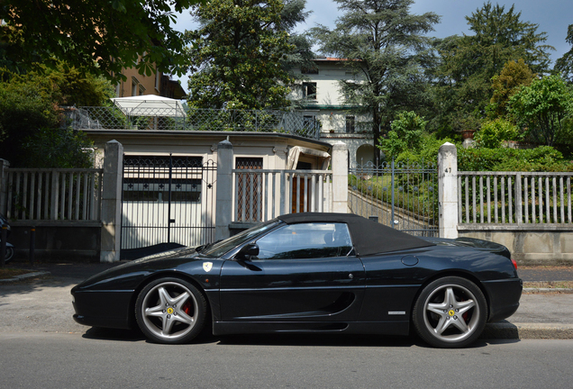 Ferrari F355 Spider