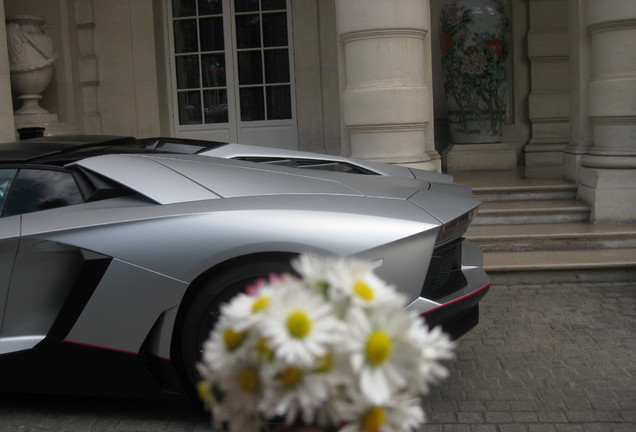 Lamborghini Aventador LP700-4 Roadster