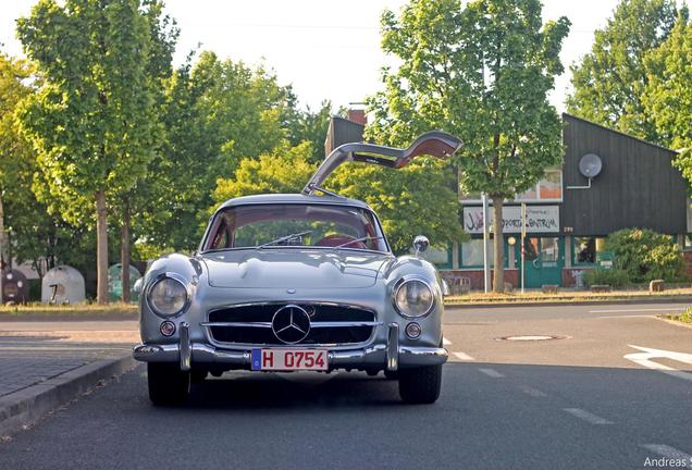 Mercedes-Benz 300SL Gullwing