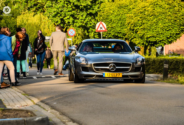 Mercedes-Benz SLS AMG