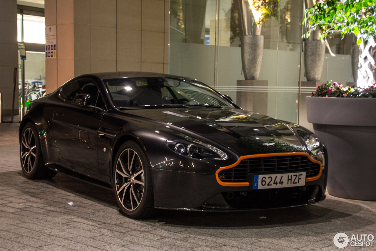 Aston Martin V8 Vantage S