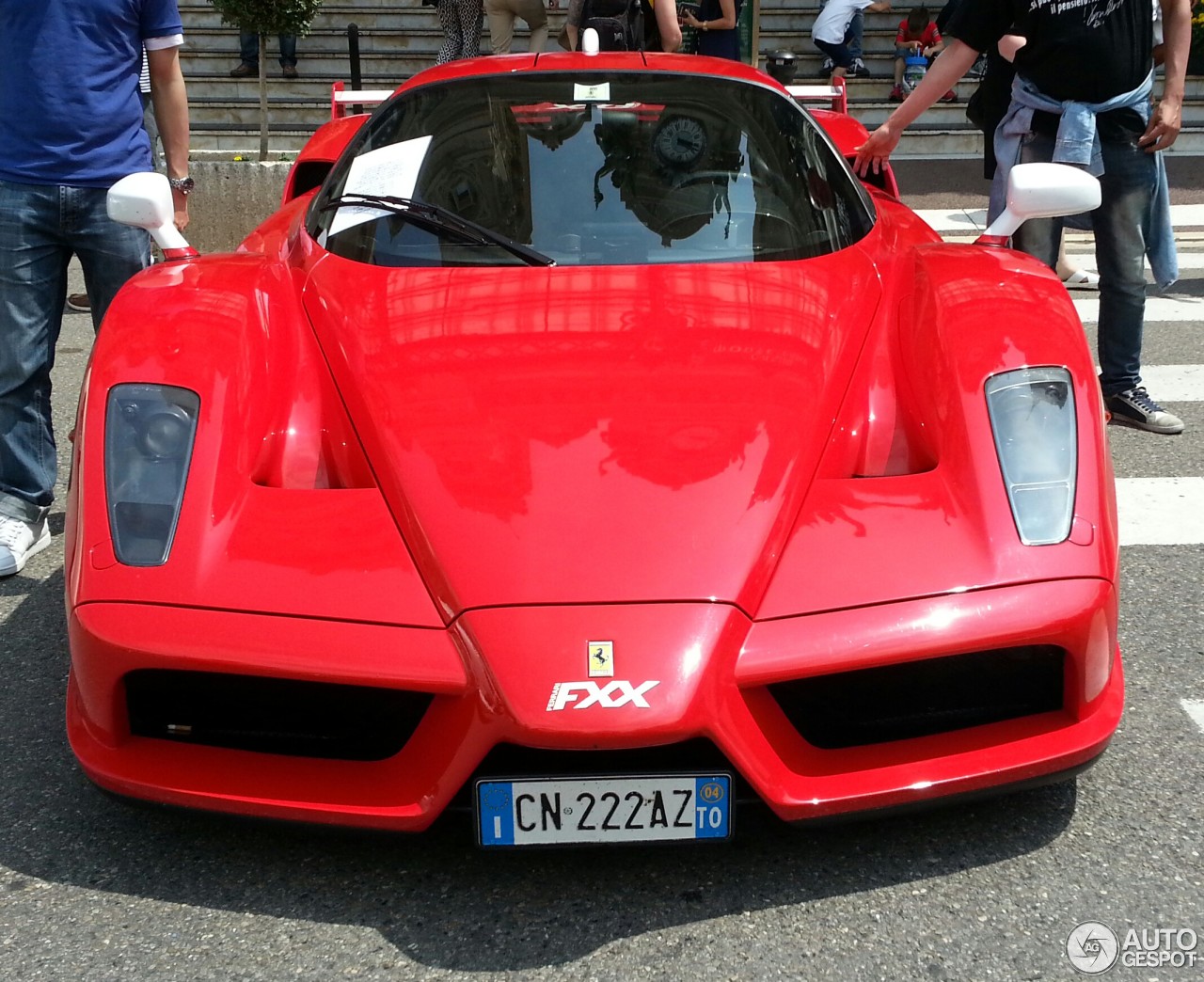 【ジャンク】Ferrari Enzo 1/10イタリアンレッド ジャンク】Ferrari Enzo 1/10イタリアンレッド Ferrari Enzo 1/10
