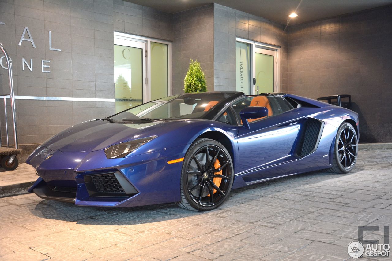 Lamborghini Aventador LP700-4 Roadster