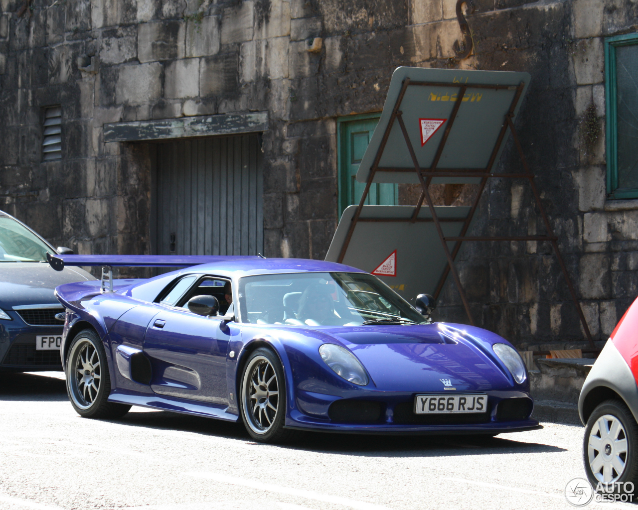 Noble M12 GTO-3R