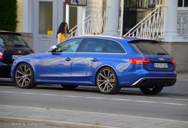 Audi RS4 Avant B8