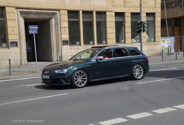 Audi RS4 Avant B8