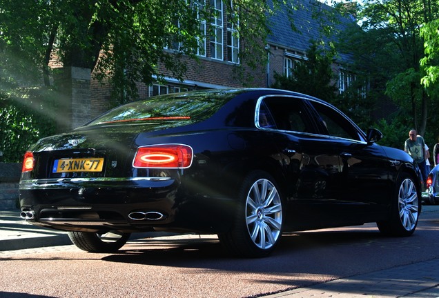 Bentley Flying Spur V8