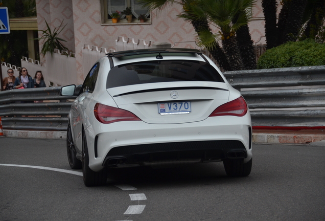 Mercedes-Benz CLA 45 AMG C117