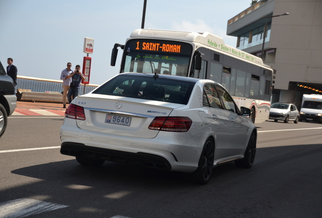 Mercedes-Benz E 63 AMG S W212