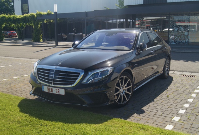 Mercedes-Benz S 63 AMG V222