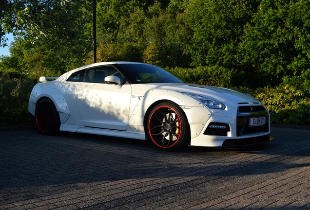 Nissan GT-R PD750 WB