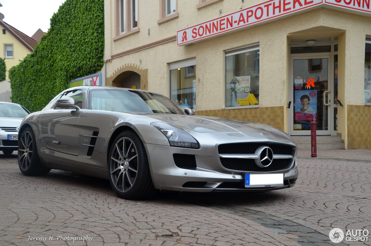 Mercedes-Benz SLS AMG