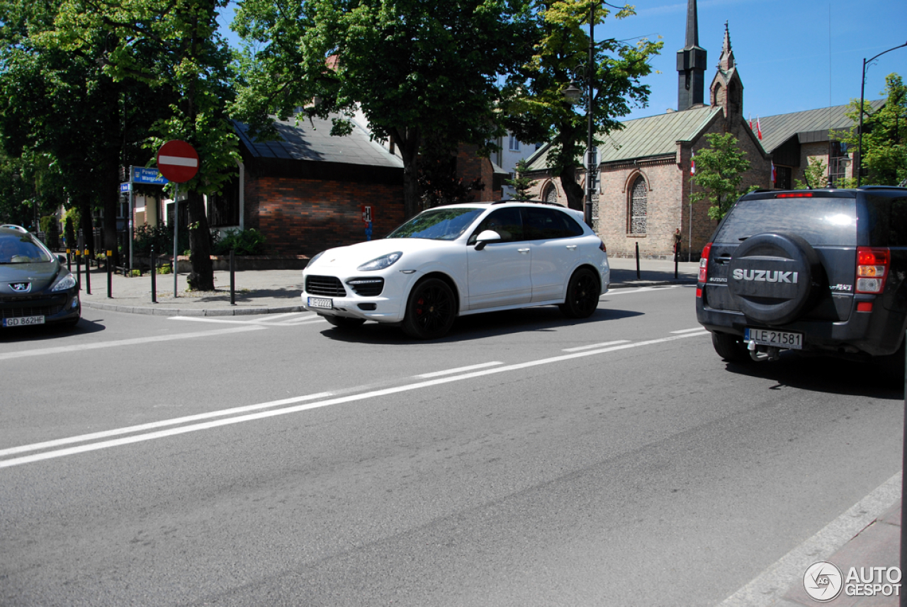 Porsche 958 Cayenne GTS