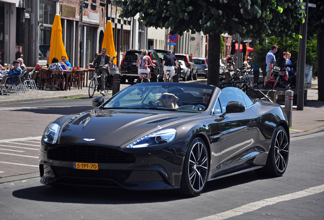 Aston Martin Vanquish Volante