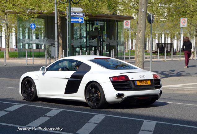 Audi R8 V10