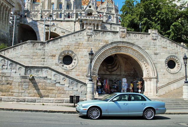 Jaguar XJR