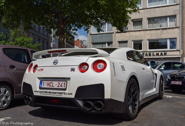 Nissan GT-R HKS 700R