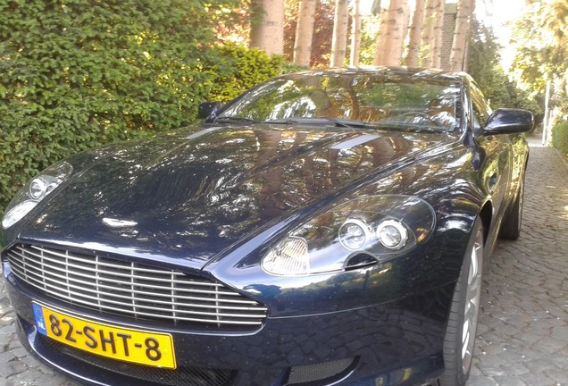 Aston Martin DB9