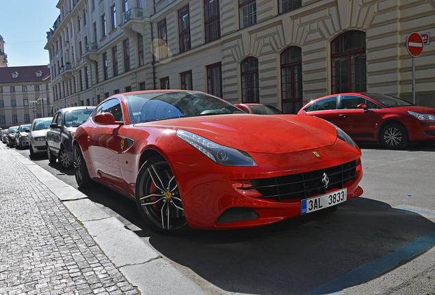 Ferrari FF