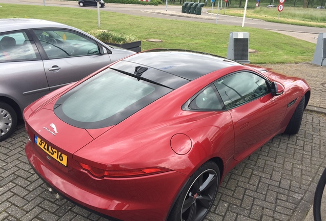 Jaguar F-TYPE S Coupé