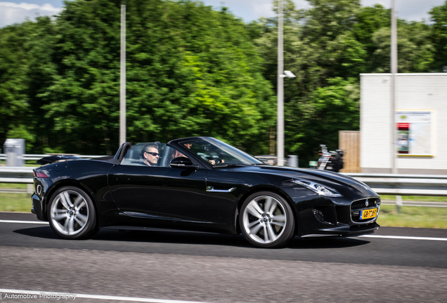 Jaguar F-TYPE S V8 Convertible