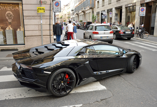 Lamborghini Aventador LP700-4