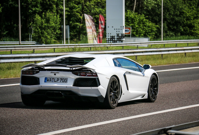 Lamborghini Aventador LP700-4