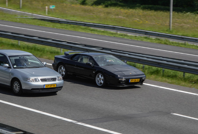 Lotus Esprit S4