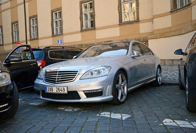 Mercedes-Benz S 63 AMG W221 2010