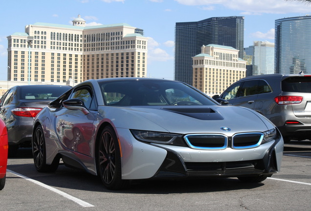 BMW i8