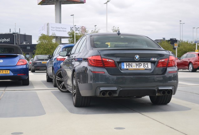 BMW M5 F10 2011