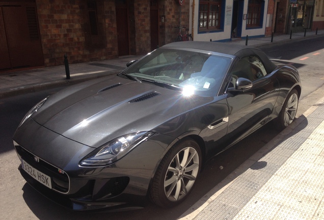 Jaguar F-TYPE S Convertible