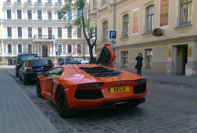 Lamborghini Aventador LP700-4