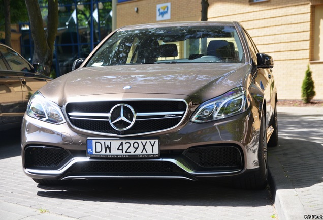 Mercedes-Benz E 63 AMG S W212