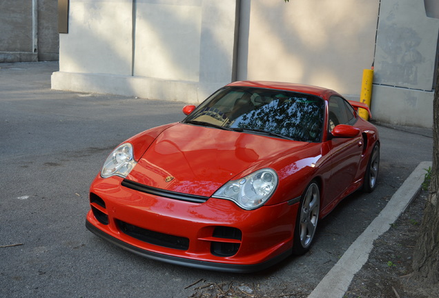 Porsche 996 GT2