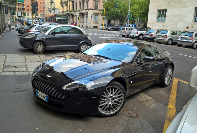 Aston Martin V8 Vantage